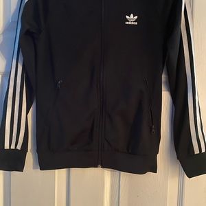Used Adidas original big girls sweat shirt